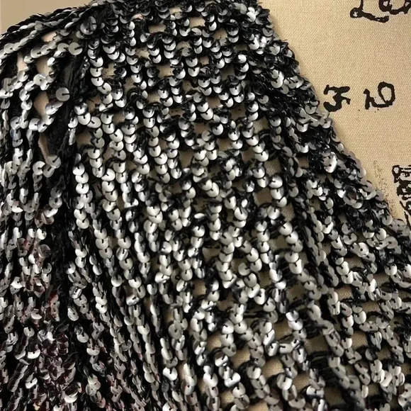Vintage three FLAGGS SILVER BLACK SEQUIN KNIT MESH B NECK SLOUCH TOP - Picture 4 of 13
